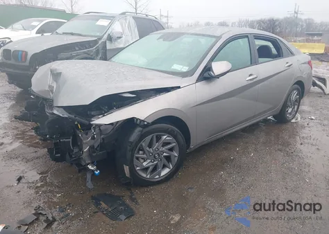 2024 Hyundai Elantra Sel z USA, uszkodzony, nr VIN KMHLM4DG9RU700522